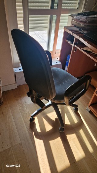 Silla de oficina giratoria