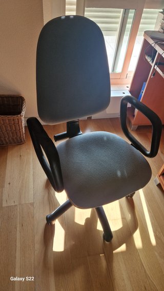 Silla de oficina giratoria