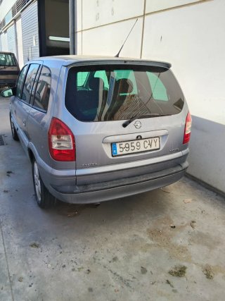Opel Zafira 2004