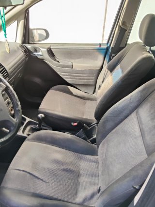 Opel Zafira 2004