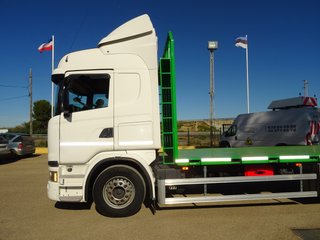 Scania G 480 - CAMION CON PLATAFORMA