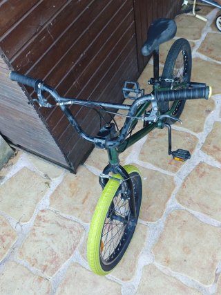 Bicicleta BMX B'Twin Wipe 500 20 pulgadas