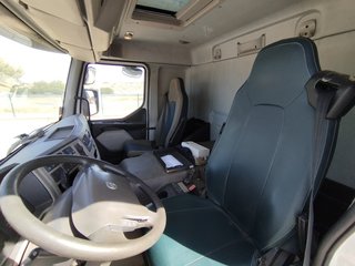 Volvo FE 320 - CAMION PORTACOCHES