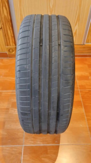 1X35€245/40R19 94W Pirelli P-zero