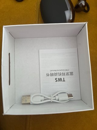 Cascos Inalámbricos Negros y Plateados
