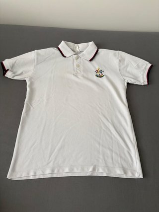 Polo niño colegio Sagrada Familia