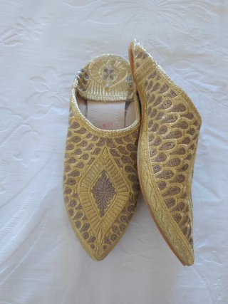 Babuchas Marroquíes Doradas Talla 39-40.