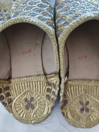 Babuchas Marroquíes Doradas Talla 39-40.