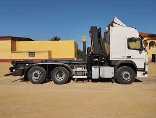 Volvo FH 460- CABEZA TRACTORA CON GRUA