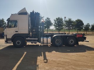 Volvo FH 460- CABEZA TRACTORA CON GRUA