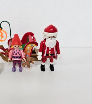 Trineo Navideño Playmobil con Reno y Figuras