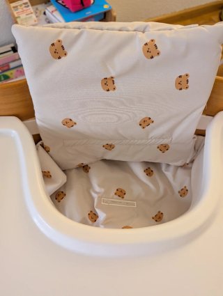 Cajas Ikea y Funda Trona Stokke