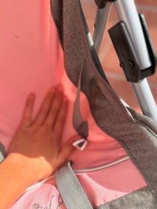 Carrito de muñecas rosa y gris