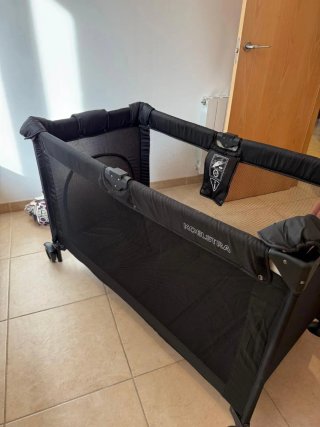 Cuna de viaje Koelstra negra