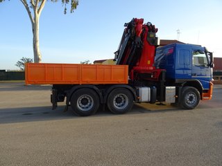 Volvo FM 410- CABEZA TRACTORA CON GRUA
