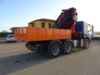 Volvo FM 410- CABEZA TRACTORA CON GRUA