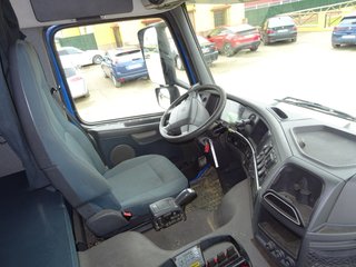 Volvo FM 410- CABEZA TRACTORA CON GRUA