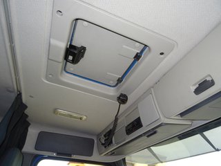Volvo FM 410- CABEZA TRACTORA CON GRUA