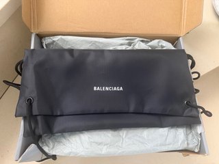 Zapatillas inspiración Balenciaga.NUEVAS