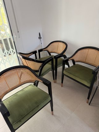 Juego de 4 Sillas Comedor Ratán y Terciopelo