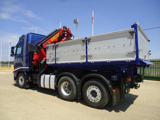 Volvo FH 13 520- CABEZA TRACTORA CON GRUA