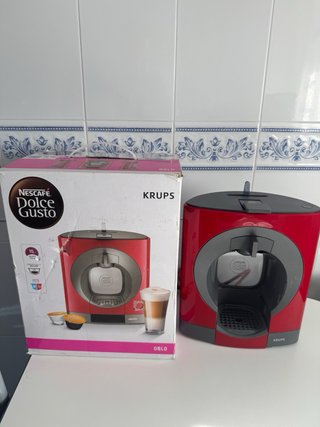 Cafetera Krups Dolce Gusto Roja