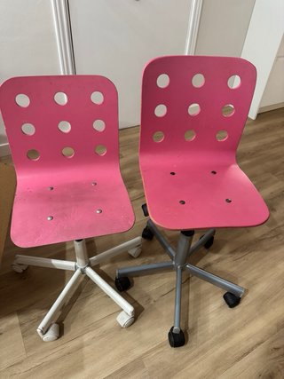 Sillas Rosas con Base Metálica Con ruedas.