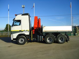 Volvo FH 540- CABEZA TRACTORA CON GRUA
