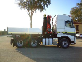 Volvo FH 540- CABEZA TRACTORA CON GRUA