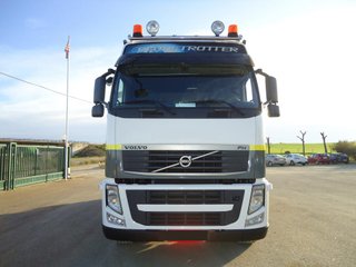 Volvo FH 540- CABEZA TRACTORA CON GRUA