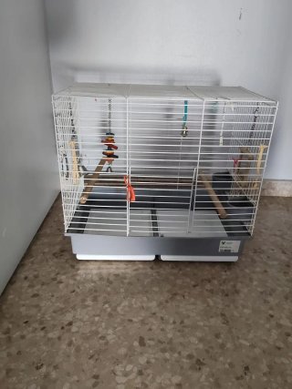 Jaula para pájaros pequeños,ninfas etc,con extras