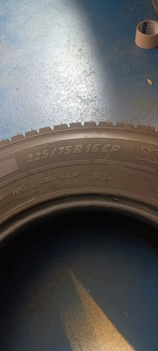 Neumáticos 225/75 R16C Michelin
