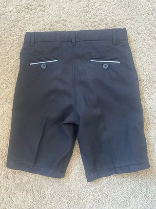 Pantalón Corto Uniforme Amor de Dios Talla 8