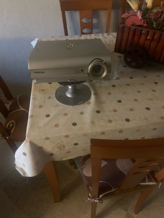 Proyector Toshiba Plateado