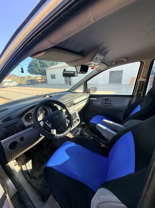 Ford Galaxy 2004