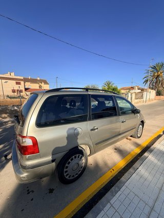 Ford Galaxy 2004