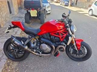 Ducati Monster 1200