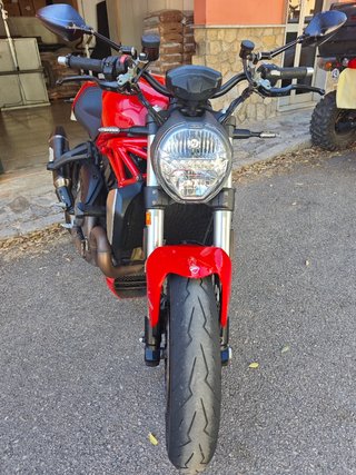 Ducati Monster 1200