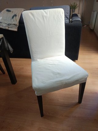 Mesa de comedor Ikea con 4 sillas