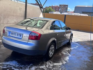 Audi A4  1.9 130CV