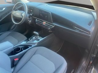 Kia Niro 1.6 GDi HEV 104kW (141CV) Concept