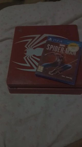 PS4 (PlayStation 4) Edición Spider-Man Roja