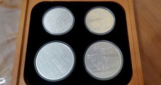 Monedas Olimpiadas Montreal 1976. Estuches Plata.