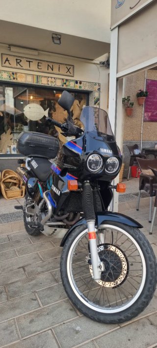 Yamaha Tenere 660 Adventure Negra