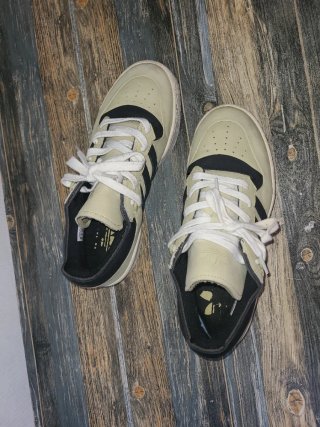 Zapatillas Adidas Rivalry 86 Beige/Negro