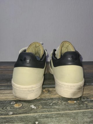 Zapatillas Adidas Rivalry 86 Beige/Negro