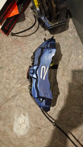 Frenada Brembo 6 pistones Z18