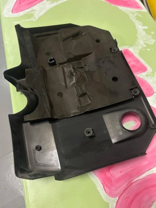 Tapa Motor Toyota corolla D4D