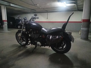 Harley Davidson XL1200 Roadster