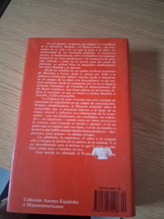 El manuscrito Carmesí